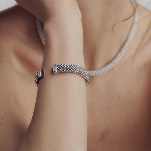 BRACCIALE RIGIDO IN ARGENTO 6255