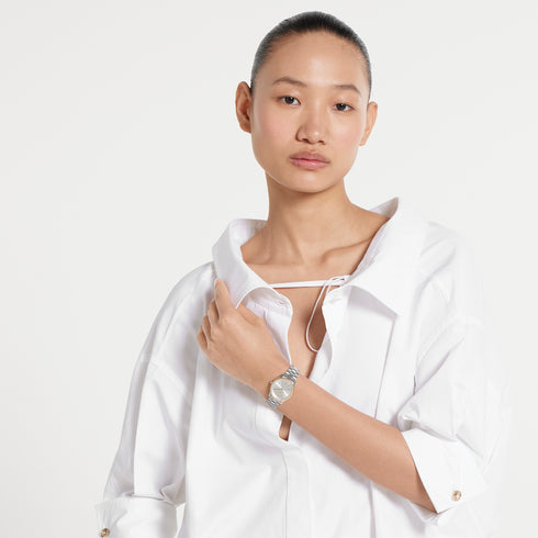 G-Timeless 29 mm stainless steel case, pink gold-plated bezel, silver dial, stainless steel bracelet, quartz movement YA1265070