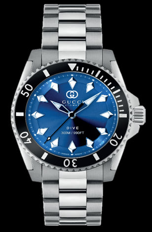 Gucci Dive 40 mm stainless steel case with black ceramic bezel, blue dial, stainless steel bracelet, self-winding movement YA136362