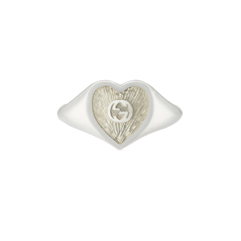 Gucci Heart Ring with heart motif in sterling silver and enamel YBC645544003