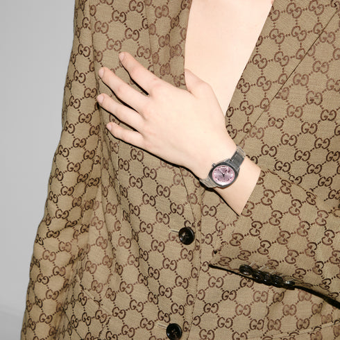 Gucci Interlocking 29mm stainless steel case, pink dial with 8 diamonds, small seconds display, stainless steel bracelet YA142511